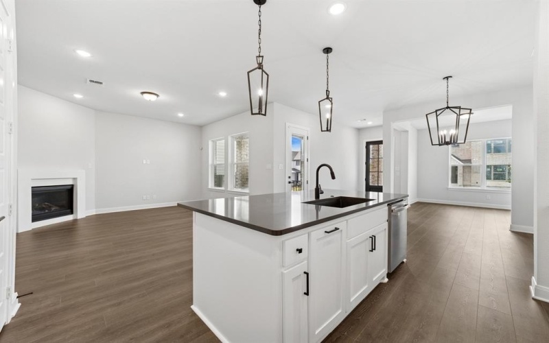 4804 Maxwell Drive, McKinney, TX 75071, 3 Habitaciones Habitaciones , ,2 BañosBaños,Residential,En Venta,4804 Maxwell Drive,20870555