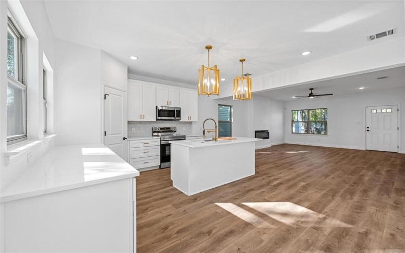 2720 Lasalle Street, Fort Worth, TX 76111, 5 Habitaciones Habitaciones , ,2 BañosBaños,Residential,En Venta,2720 Lasalle Street,0,20870600