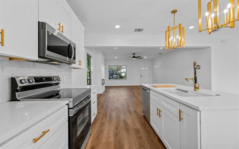 2720 Lasalle Street, Fort Worth, TX 76111, 5 Habitaciones Habitaciones , ,2 BañosBaños,Residential,En Venta,2720 Lasalle Street,0,20870600