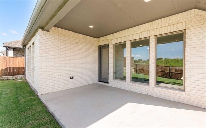 2916 Soaring Hills Drive, Forney, TX 75126, 3 Bedrooms Bedrooms, ,2 BathroomsBathrooms,Residential,For Sale,2916 Soaring Hills Drive,20875830