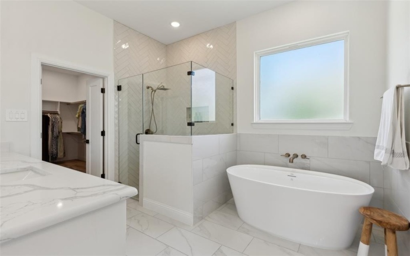 136 Grace Vw Road, Weatherford, TX 76088, 5 Habitaciones Habitaciones , ,3 BañosBaños,Residential,En Venta,136 Grace Vw Road,20875880