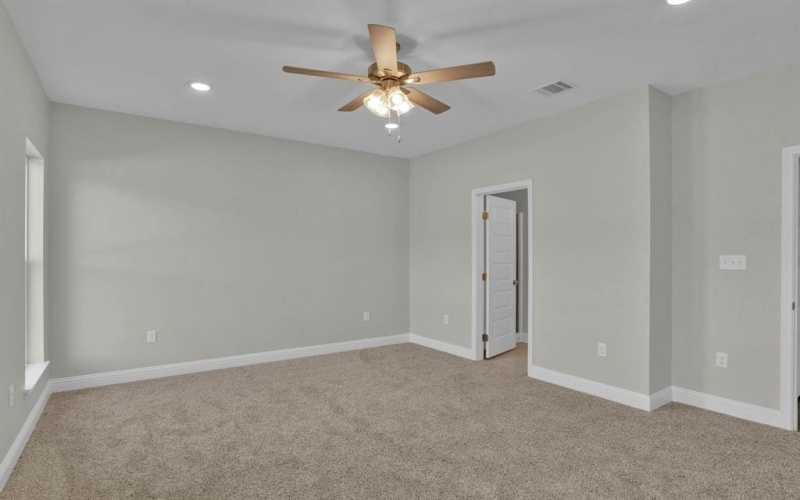 5046 Falcon Bay Drive, Shreveport, LA 71107, 4 Bedrooms Bedrooms, ,2 BathroomsBathrooms,Residential,For Sale,5046 Falcon Bay Drive,20873661