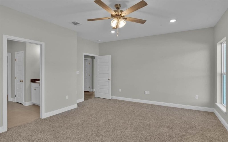 5046 Falcon Bay Drive, Shreveport, LA 71107, 4 Bedrooms Bedrooms, ,2 BathroomsBathrooms,Residential,For Sale,5046 Falcon Bay Drive,20873661