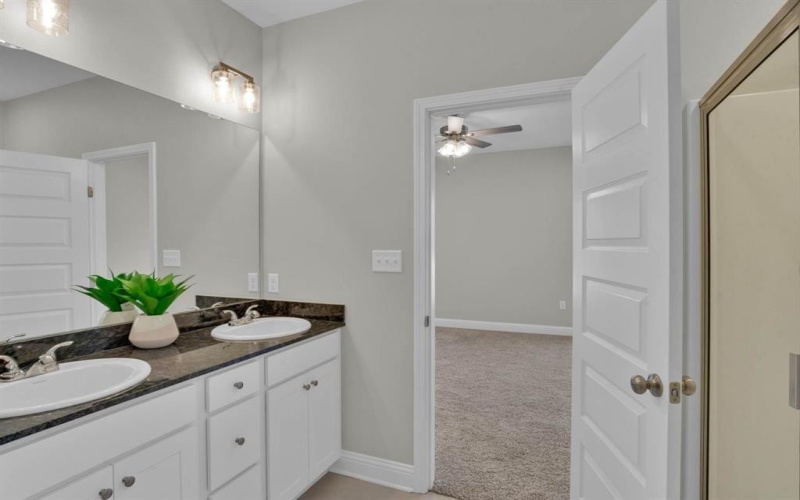 5046 Falcon Bay Drive, Shreveport, LA 71107, 4 Bedrooms Bedrooms, ,2 BathroomsBathrooms,Residential,For Sale,5046 Falcon Bay Drive,20873661