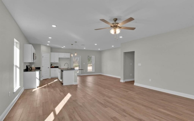 5046 Falcon Bay Drive, Shreveport, LA 71107, 4 Bedrooms Bedrooms, ,2 BathroomsBathrooms,Residential,For Sale,5046 Falcon Bay Drive,20873661