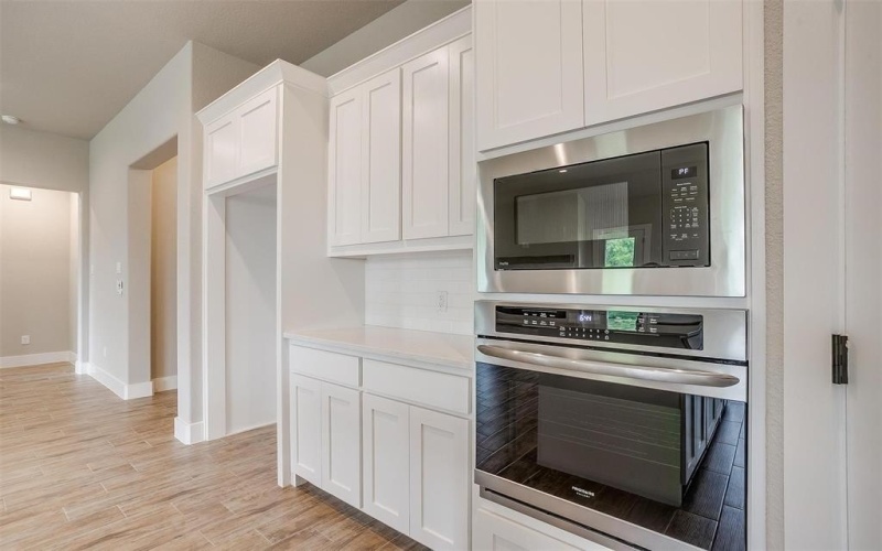 312 Falcon Court, Springtown, TX 76082, 3 Bedrooms Bedrooms, ,2 BathroomsBathrooms,Residential,For Sale,312 Falcon Court,20875933