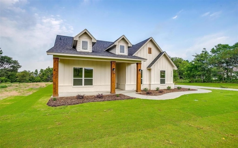 312 Falcon Court, Springtown, TX 76082, 3 Bedrooms Bedrooms, ,2 BathroomsBathrooms,Residential,For Sale,312 Falcon Court,20875933