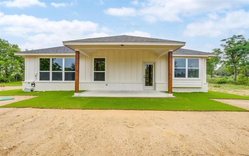 312 Falcon Court, Springtown, TX 76082, 3 Bedrooms Bedrooms, ,2 BathroomsBathrooms,Residential,For Sale,312 Falcon Court,20875933