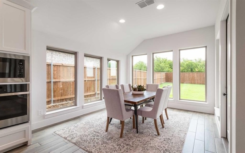 1221 Whitecliff Drive, Forney, TX 75126, 4 Bedrooms Bedrooms, ,5 BathroomsBathrooms,Residential,For Sale,1221 Whitecliff Drive,20875995