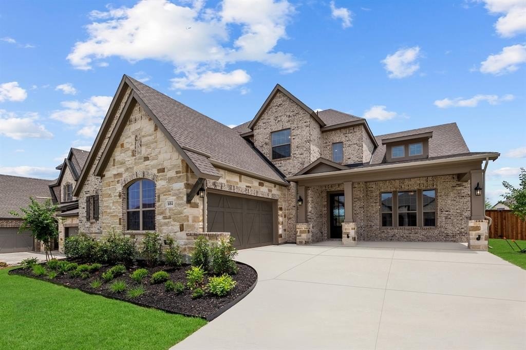 604 Crystal View Drive, Mansfield, TX 76063, 4 Bedrooms Bedrooms, ,3 BathroomsBathrooms,Residential,For Sale,604 Crystal View Drive,20876094