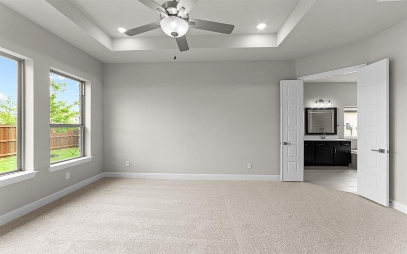 604 Crystal View Drive, Mansfield, TX 76063, 4 Bedrooms Bedrooms, ,3 BathroomsBathrooms,Residential,For Sale,604 Crystal View Drive,20876094