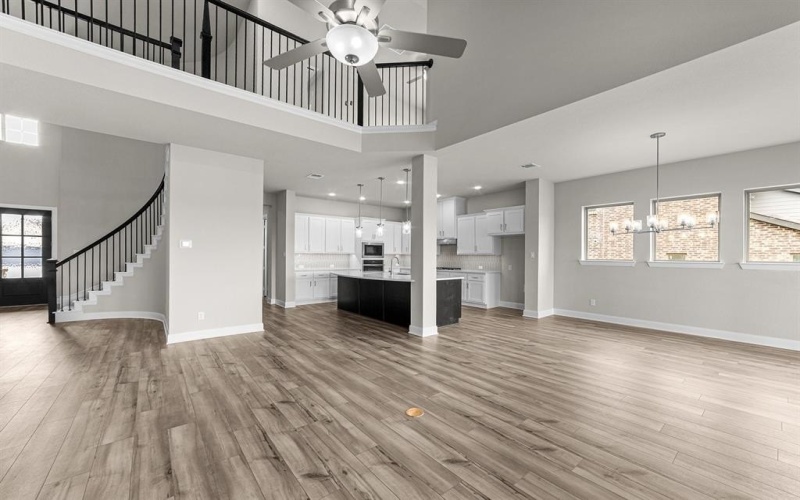 604 Crystal View Drive, Mansfield, TX 76063, 4 Bedrooms Bedrooms, ,3 BathroomsBathrooms,Residential,For Sale,604 Crystal View Drive,20876094