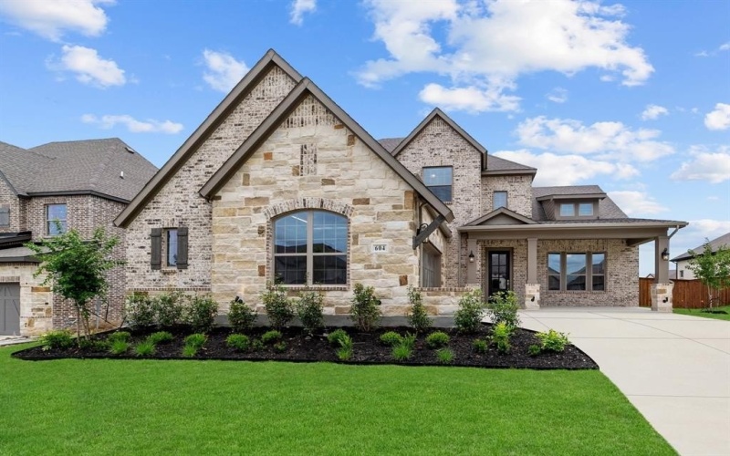 604 Crystal View Drive, Mansfield, TX 76063, 4 Bedrooms Bedrooms, ,3 BathroomsBathrooms,Residential,For Sale,604 Crystal View Drive,20876094