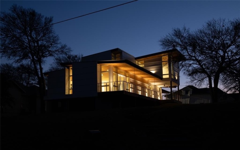 715 N Elm Street, Sherman, TX 75090, 3 Habitaciones Habitaciones , ,3 BañosBaños,Residential,En Venta,715 N Elm Street,20874434