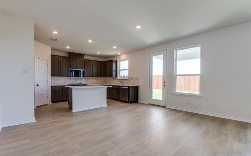 1510 Burton Drive, Seagoville, TX 75159, 3 Bedrooms Bedrooms, ,2 BathroomsBathrooms,Residential,For Sale,1510 Burton Drive,20874435