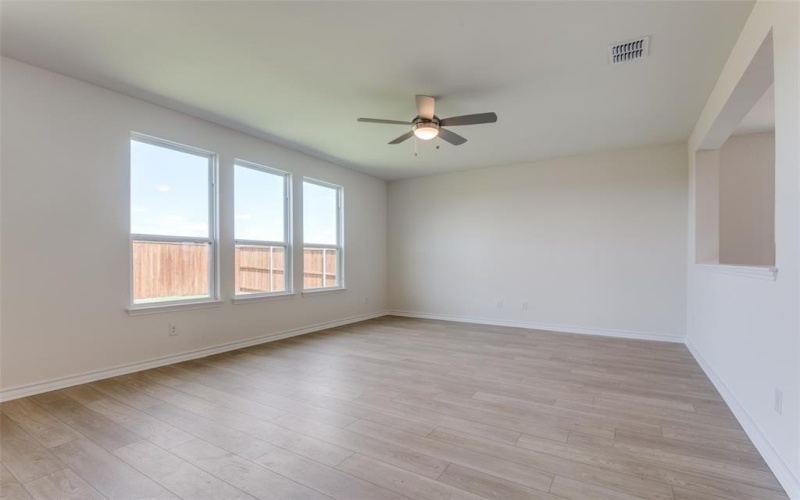 1510 Burton Drive, Seagoville, TX 75159, 3 Bedrooms Bedrooms, ,2 BathroomsBathrooms,Residential,For Sale,1510 Burton Drive,20874435