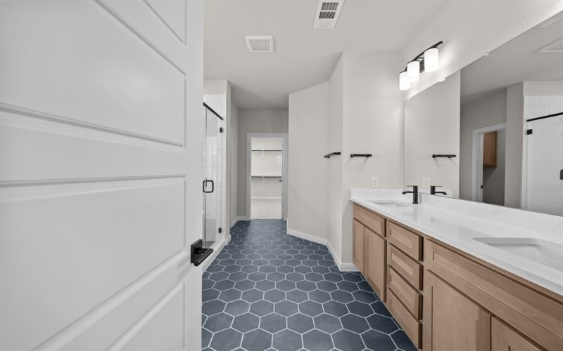 2012 Tolleson Drive, Fort Worth, TX 76008, 3 Habitaciones Habitaciones , ,2 BañosBaños,Residential,En Venta,2012 Tolleson Drive,20876327