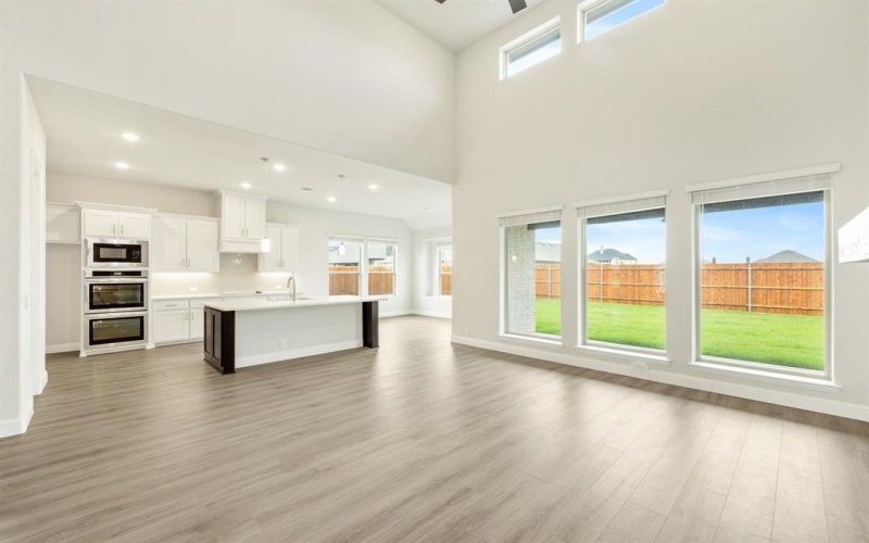 817 Lakewood Court, Midlothian, TX 76065, 4 Habitaciones Habitaciones , ,5 BañosBaños,Residential,En Venta,817 Lakewood Court,20876405