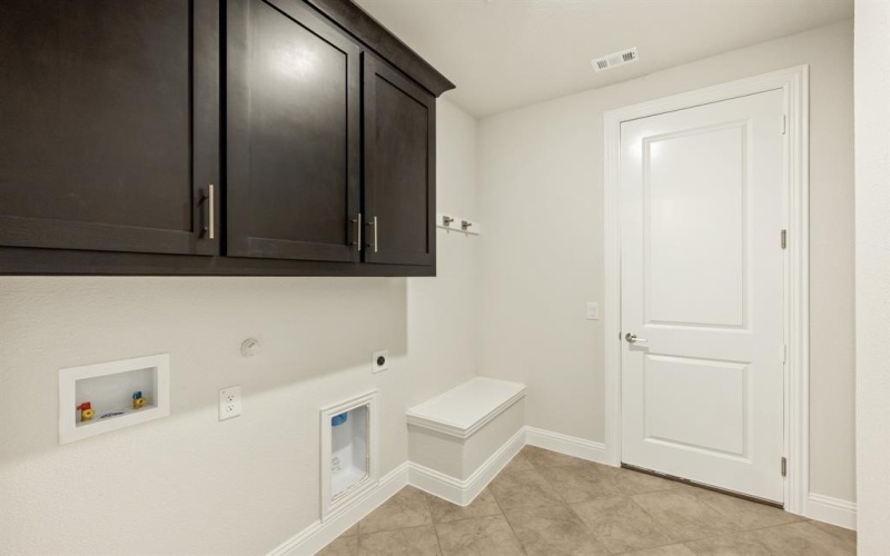 817 Lakewood Court, Midlothian, TX 76065, 4 Habitaciones Habitaciones , ,5 BañosBaños,Residential,En Venta,817 Lakewood Court,20876405