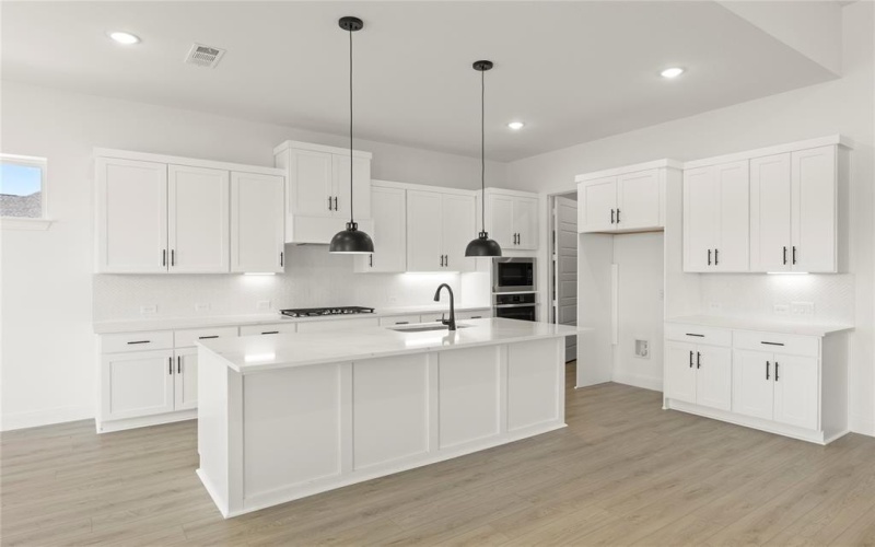 1052 Bingham Way, Forney, TX 75126, 4 Bedrooms Bedrooms, ,3 BathroomsBathrooms,Residential,For Sale,1052 Bingham Way,20872281