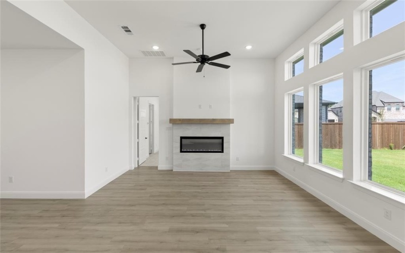 1413 Kirkdale Drive, Forney, TX 75126, 3 Habitaciones Habitaciones , ,2 BañosBaños,Residential,En Venta,1413 Kirkdale Drive,20872290