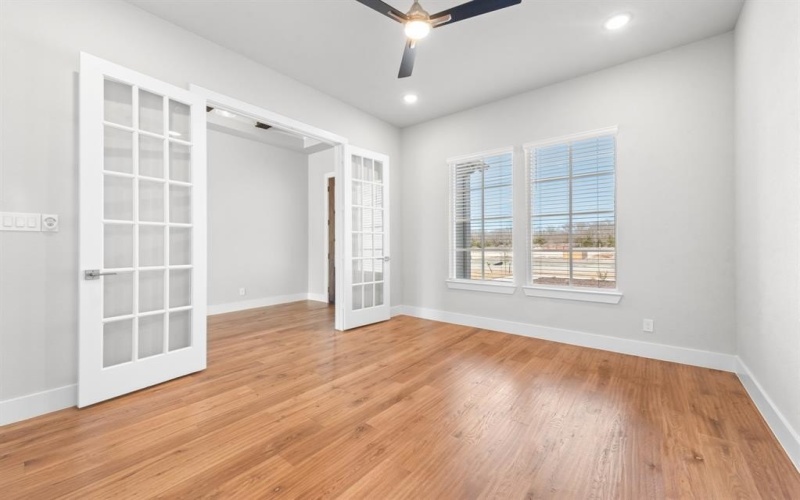 1435 Julian Drive, Van Alstyne, TX 75495, 4 Bedrooms Bedrooms, ,3 BathroomsBathrooms,Residential,For Sale,1435 Julian Drive,20874698