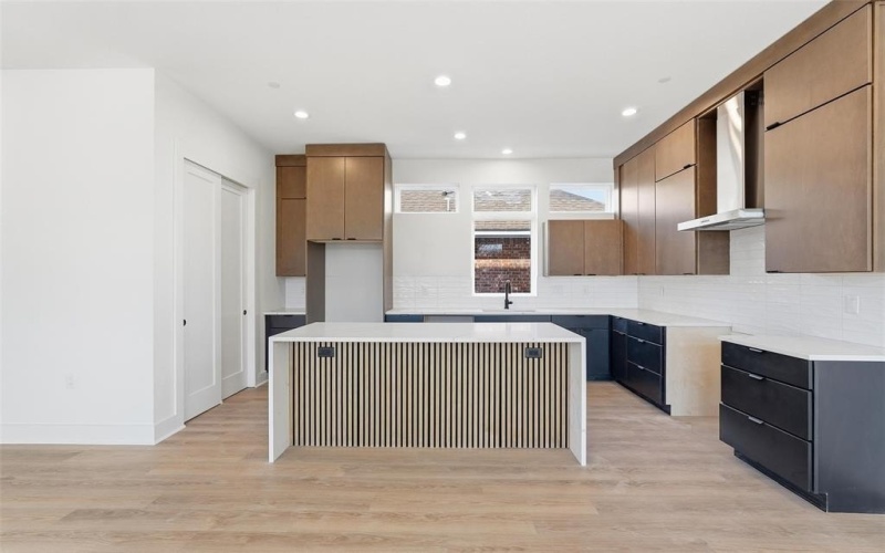 2202 N Carroll Avenue #101, Dallas, TX 75204, 2 Habitaciones Habitaciones , ,2 BañosBaños,Residential,En Venta,2202 N Carroll Avenue,0,20872446