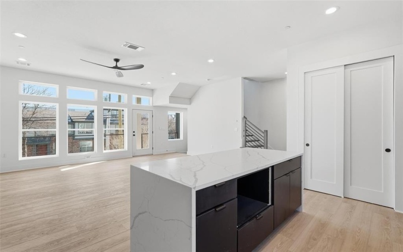 2202 N Carroll Avenue #101, Dallas, TX 75204, 2 Habitaciones Habitaciones , ,2 BañosBaños,Residential,En Venta,2202 N Carroll Avenue,0,20872446