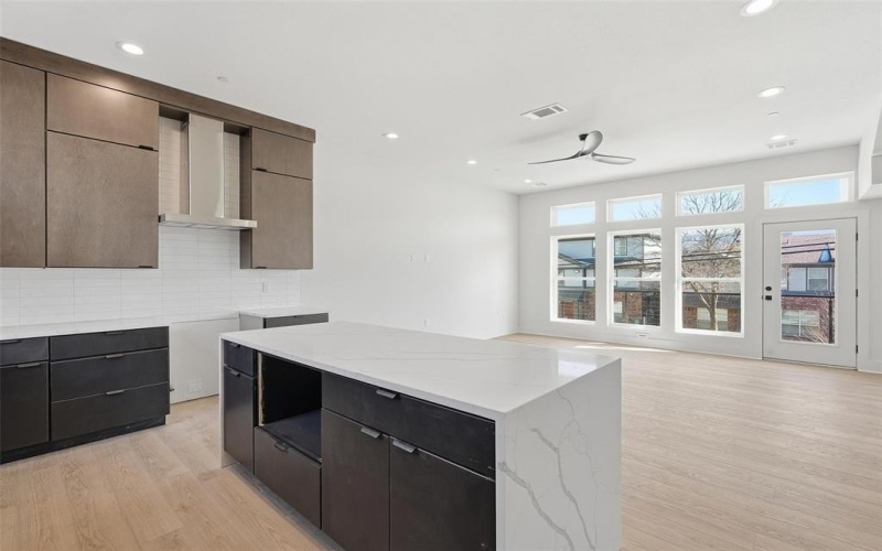 2202 N Carroll Avenue #105, Dallas, TX 75204, 2 Habitaciones Habitaciones , ,2 BañosBaños,Residential,En Venta,2202 N Carroll Avenue,0,20872510