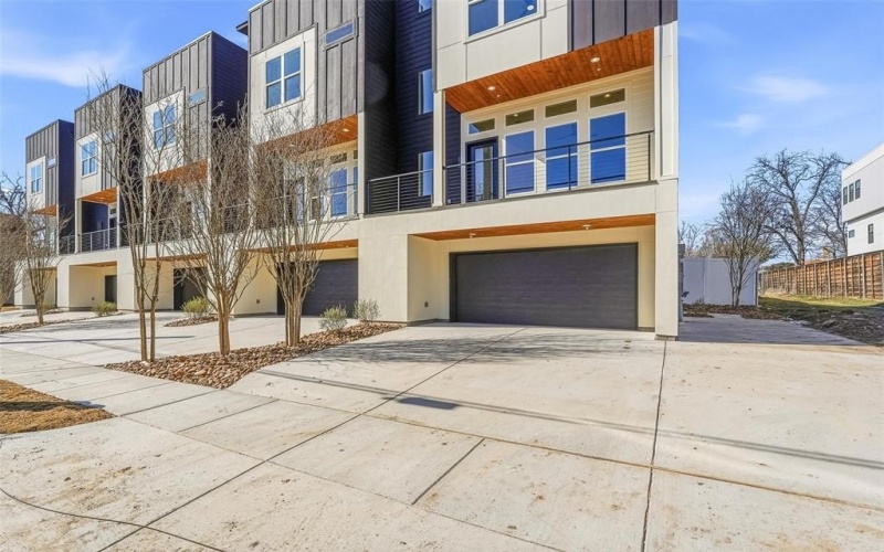 2202 N Carroll Avenue #105, Dallas, TX 75204, 2 Habitaciones Habitaciones , ,2 BañosBaños,Residential,En Venta,2202 N Carroll Avenue,0,20872510