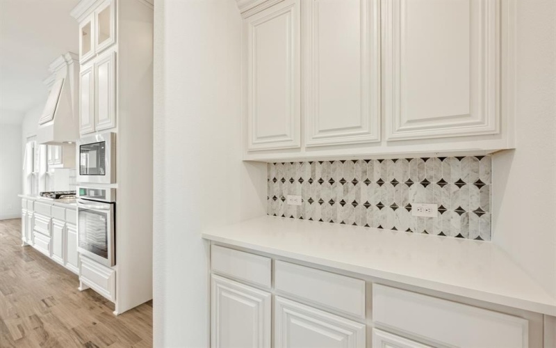 821 Trout Lilly Drive, Fort Worth, TX 76247, 4 Habitaciones Habitaciones , ,5 BañosBaños,Residential,En Venta,821 Trout Lilly Drive,20874775