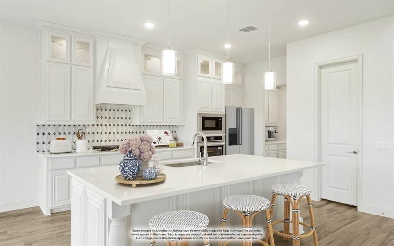 821 Trout Lilly Drive, Fort Worth, TX 76247, 4 Habitaciones Habitaciones , ,5 BañosBaños,Residential,En Venta,821 Trout Lilly Drive,20874775