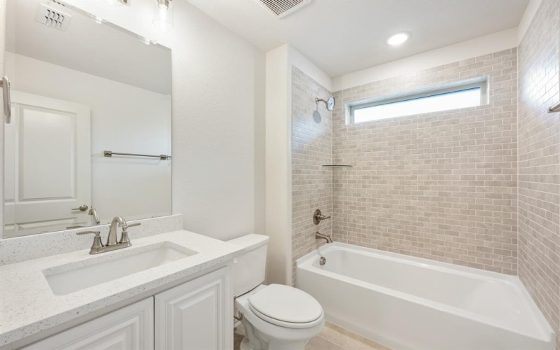 821 Trout Lilly Drive, Fort Worth, TX 76247, 4 Habitaciones Habitaciones , ,5 BañosBaños,Residential,En Venta,821 Trout Lilly Drive,20874775