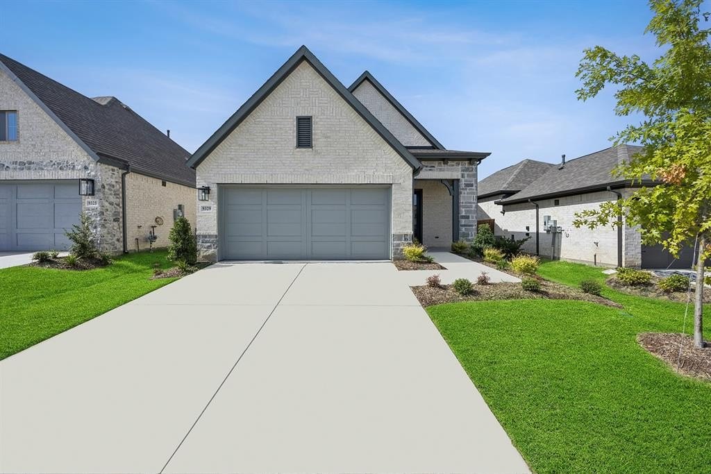 9329 Winding Creek Drive, Little Elm, TX 75068, 4 Bedrooms Bedrooms, ,3 BathroomsBathrooms,Residential,For Sale,9329 Winding Creek Drive,20874951