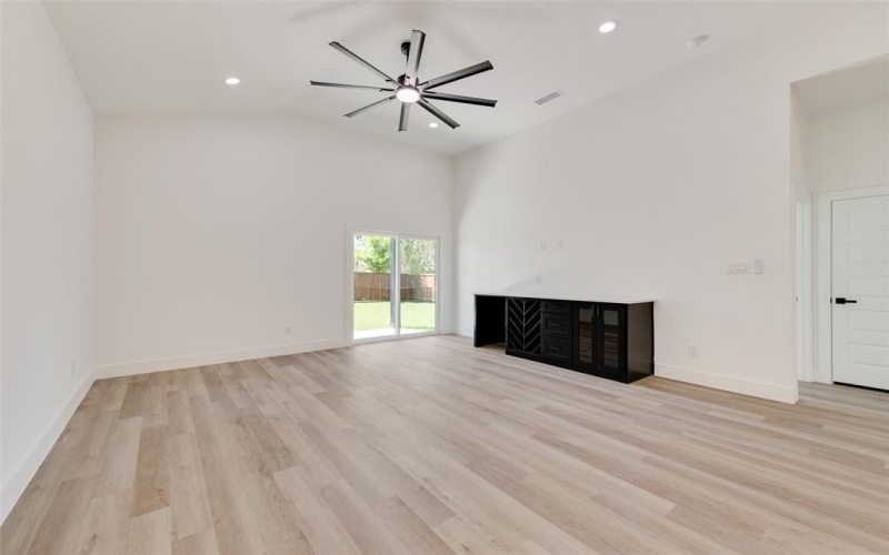 4515 Eutopia Street, Greenville, TX 75401, 4 Habitaciones Habitaciones , ,2 BañosBaños,Residential,En Venta,4515 Eutopia Street,20872766