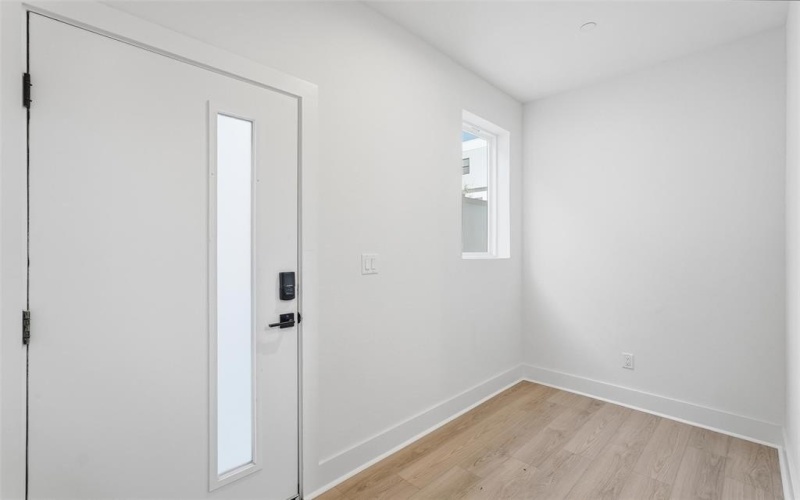 2202 N Carroll Avenue #104, Dallas, TX 75204, 2 Bedrooms Bedrooms, ,2 BathroomsBathrooms,Residential,For Sale,2202 N Carroll Avenue,0,20872808