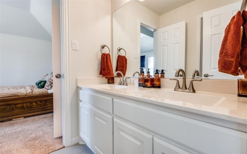1819 Orlando Drive, Cedar Hill, TX 75104, 5 Bedrooms Bedrooms, ,3 BathroomsBathrooms,Residential,For Sale,1819 Orlando Drive,20875201