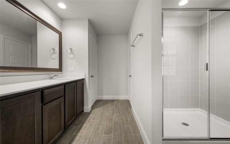 660 Sandiford Court, Mansfield, TX 76063, 3 Habitaciones Habitaciones , ,2 BañosBaños,Residential,En Venta,660 Sandiford Court,0,20875461