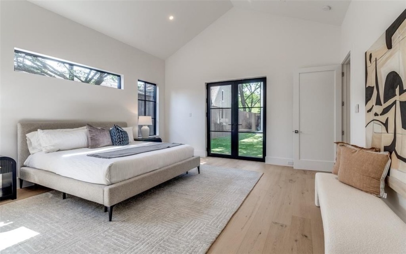 4910 W Hanover Avenue, Dallas, TX 75209, 4 Bedrooms Bedrooms, ,5 BathroomsBathrooms,Residential,For Sale,4910 W Hanover Avenue,20873116
