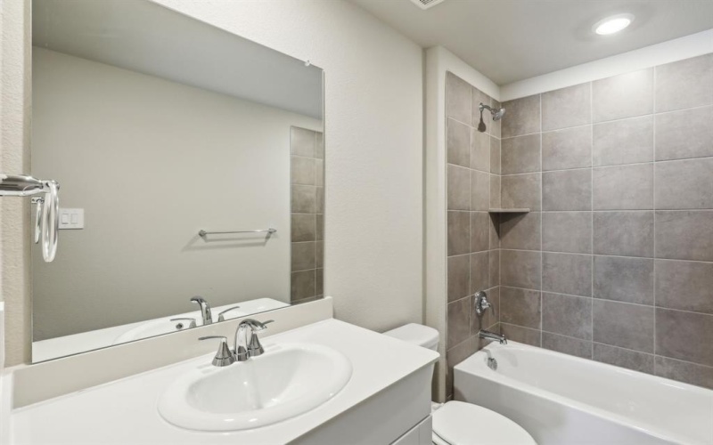 4004 Marble Falls Drive, Farmersville, TX 75442, 3 Bedrooms Bedrooms, ,2 BathroomsBathrooms,Residential,For Sale,4004 Marble Falls Drive,20873128