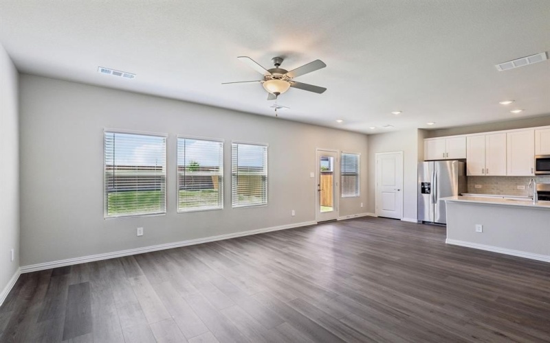 4004 Marble Falls Drive, Farmersville, TX 75442, 3 Bedrooms Bedrooms, ,2 BathroomsBathrooms,Residential,For Sale,4004 Marble Falls Drive,20873128