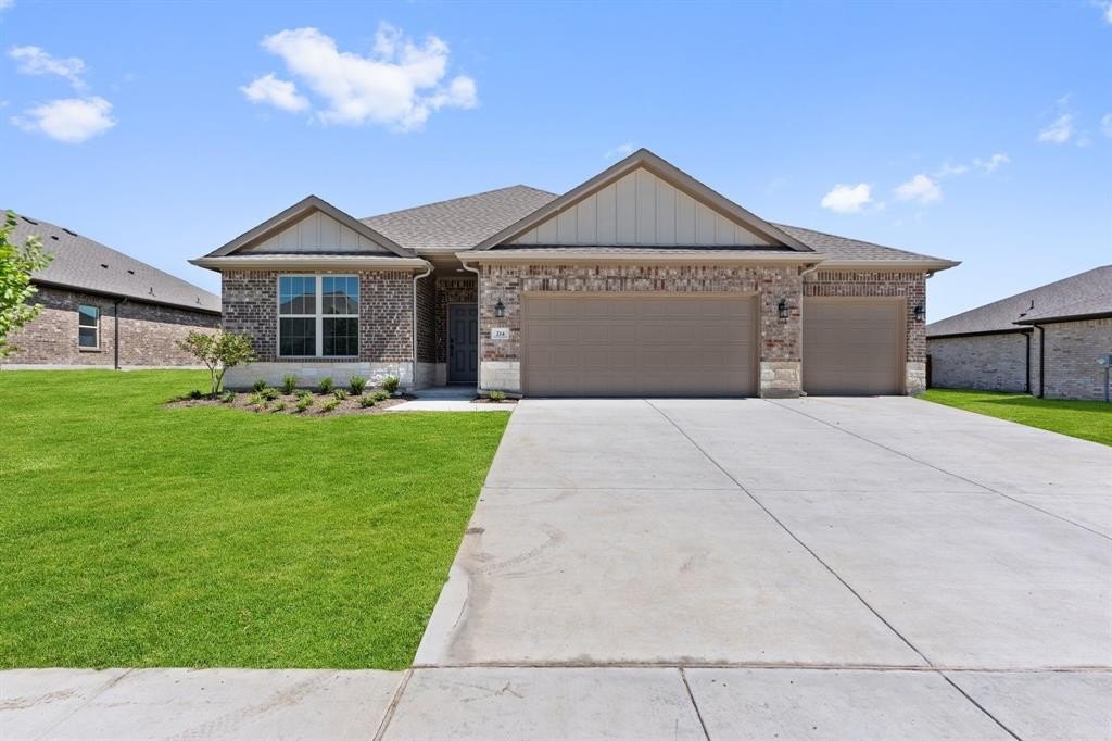 214 Briarwood Drive, Nevada, TX 75173, 4 Bedrooms Bedrooms, ,3 BathroomsBathrooms,Residential,For Sale,214 Briarwood Drive,20875640