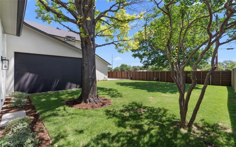 10930 Beauty Lane, Dallas, TX 75229, 5 Bedrooms Bedrooms, ,6 BathroomsBathrooms,Residential,For Sale,10930 Beauty Lane,20873437