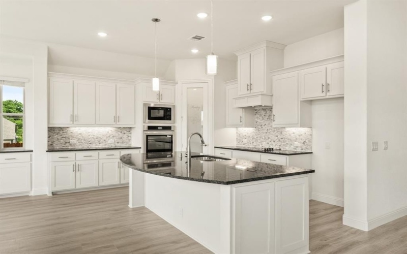 4217 Bel Air Drive, Midlothian, TX 76065, 5 Bedrooms Bedrooms, ,5 BathroomsBathrooms,Residential,For Sale,4217 Bel Air Drive,20876442