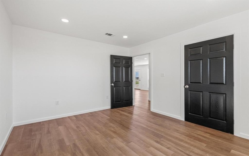 9 Private Road 33084, Sumner, TX 75486, 3 Bedrooms Bedrooms, ,1 BathroomBathrooms,Residential,For Sale,9 Private Road 33084,20876602