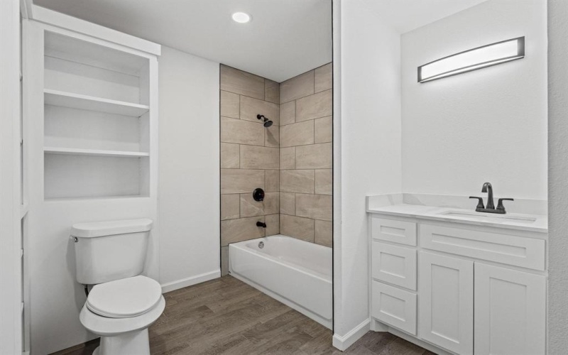 9 Private Road 33084, Sumner, TX 75486, 3 Bedrooms Bedrooms, ,1 BathroomBathrooms,Residential,For Sale,9 Private Road 33084,20876602
