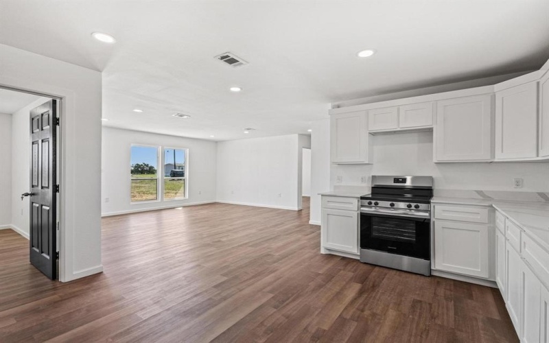 9 Private Road 33084, Sumner, TX 75486, 3 Bedrooms Bedrooms, ,1 BathroomBathrooms,Residential,For Sale,9 Private Road 33084,20876602