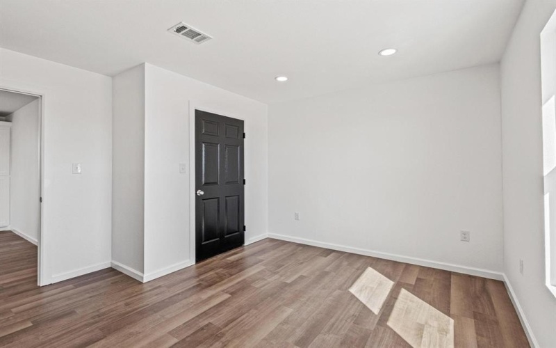 9 Private Road 33084, Sumner, TX 75486, 3 Bedrooms Bedrooms, ,1 BathroomBathrooms,Residential,For Sale,9 Private Road 33084,20876602