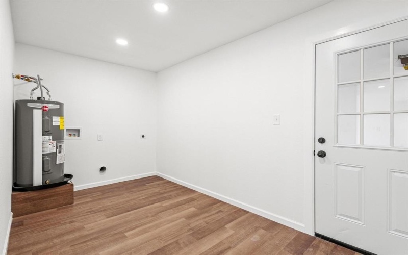 9 Private Road 33084, Sumner, TX 75486, 3 Bedrooms Bedrooms, ,1 BathroomBathrooms,Residential,For Sale,9 Private Road 33084,20876602
