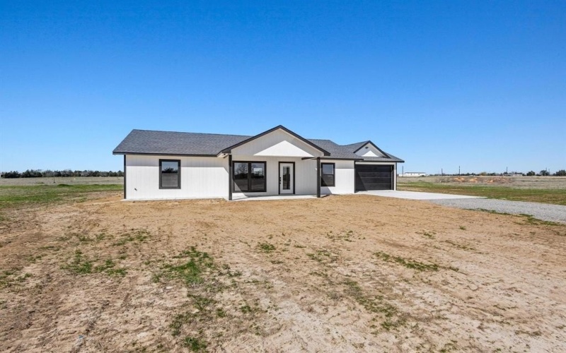 9 Private Road 33084, Sumner, TX 75486, 3 Bedrooms Bedrooms, ,1 BathroomBathrooms,Residential,For Sale,9 Private Road 33084,20876602